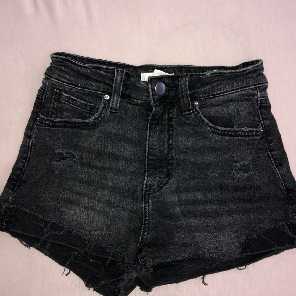 Regular waist shorts